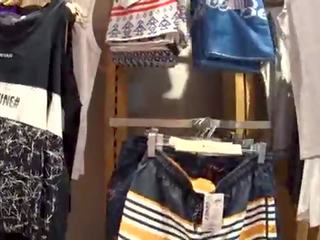 Fitting kamer xxx video- met kleding winkel consultant ends sperma slikken
