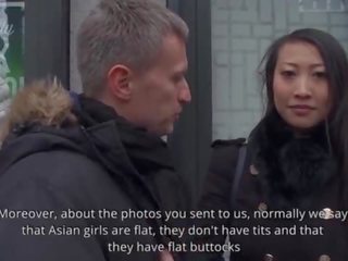 Curvy bips en groot tieten aziatisch dame sharon luwte begin ons ontdekken vietnamees sodomie