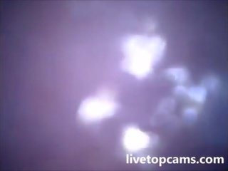 Ponia cums nufilmuotas nuo vidus a makštis į livetopcams pt1